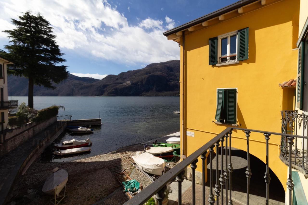 Mamma Ciccia Holiday Home - Lake Front Apartment Mandello del Lario Luaran gambar